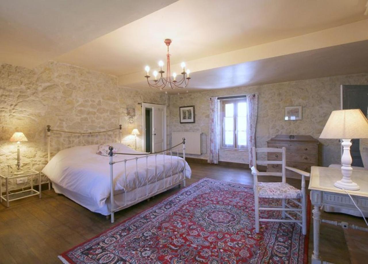 Chambre D'Hotes Spacieuse, Salle De Bain Privative Saint-Michel-de-Fronsac Екстериор снимка